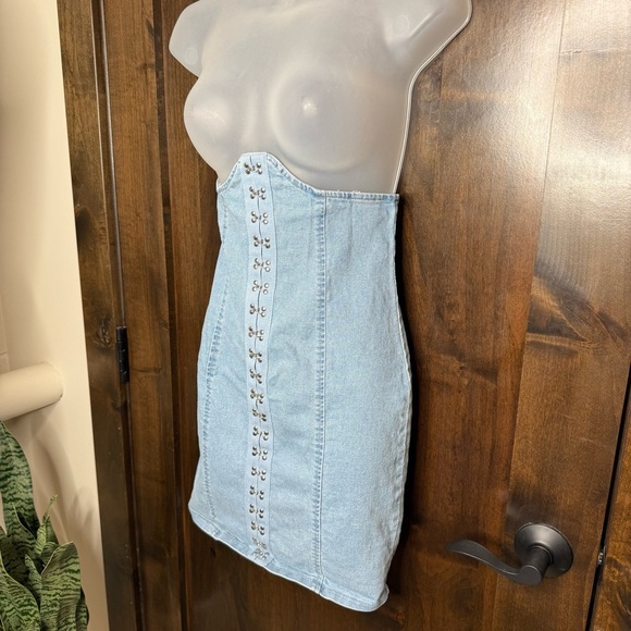 SHEIN Light Blue Denim corset mini skirt size S stretchy NWOT going out party - Picture 1 of 10